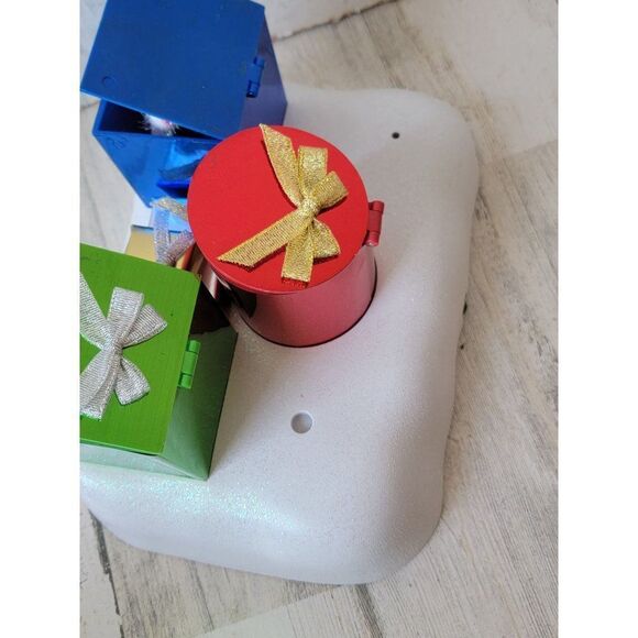 Musical light up snowman Trio Carol sing Xmas snow decor - Picture 9 of 10